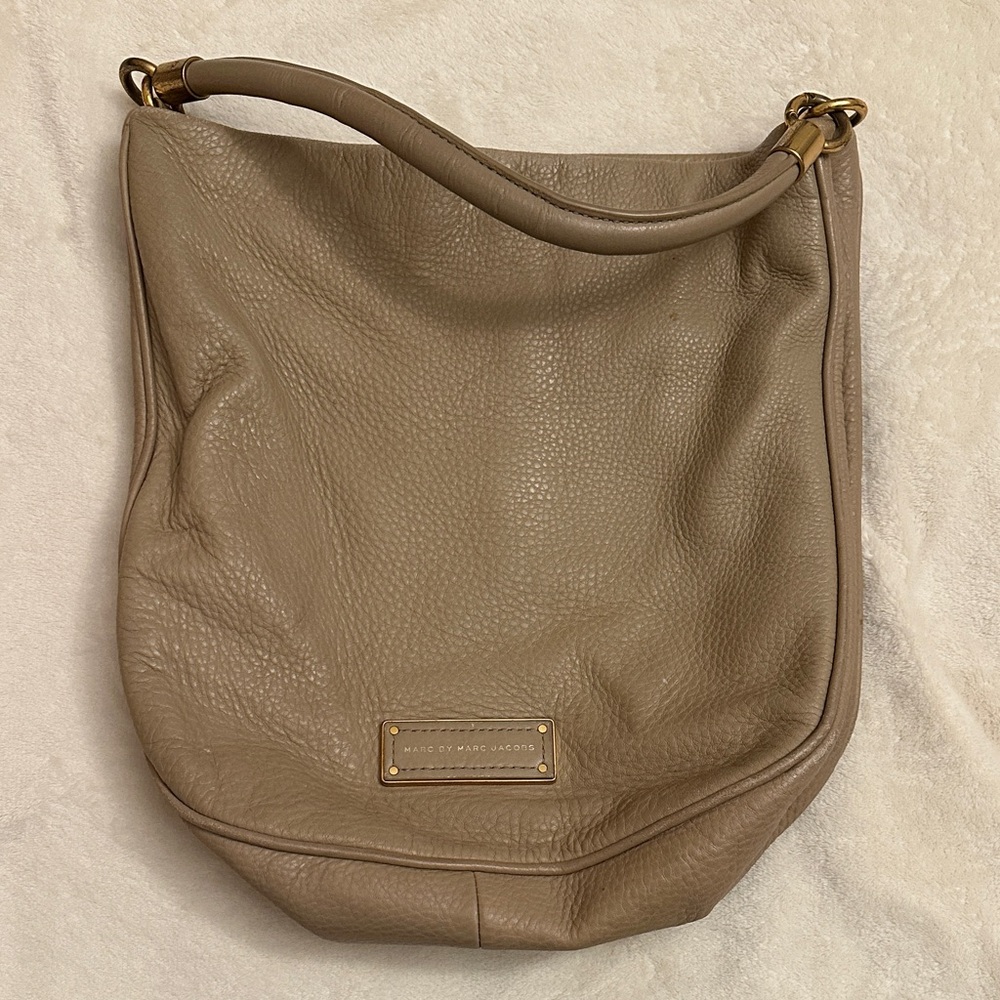 Marc Jacobs Beige Leather Hobo Bag